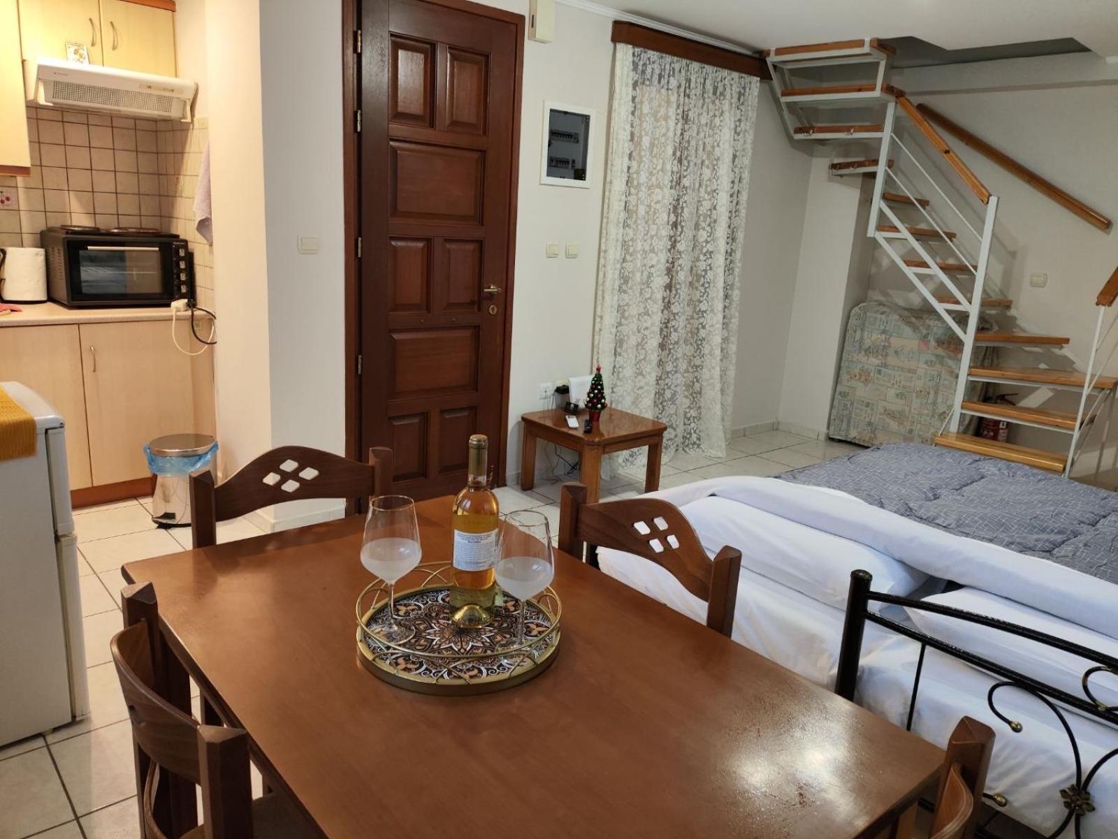 Οι Φωλίτσες Apartamento Nafpaktos Exterior foto